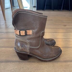Frye Carmen Ankle Boot